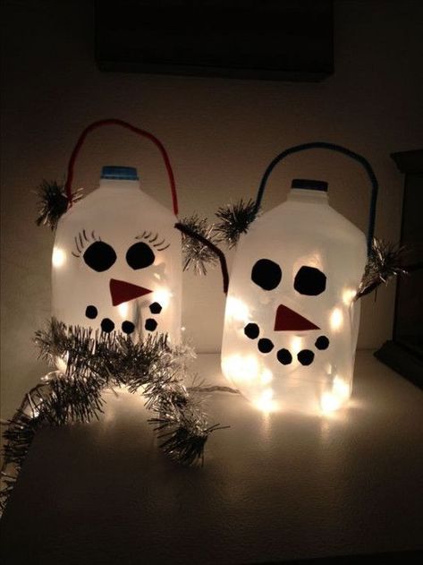 Milk Carton Crafts, Milk Jug Crafts, Snowman Crafts Diy, Snowman Craft, Milk Jugs, Diy Snowman, Tree Trimming, Milk Carton, Snowman Crafts