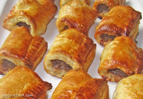 Sweet Corn Muffins, Curried Sausages, Sausage Rolls Recipe, Meat Rolls, Dessert Recipies, Puff Pastry Sheets, Dutch Recipes, Sausage Rolls, English Food