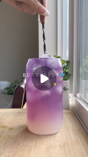 Butterfly Pea Tea Lemonade, Iced Lemonade, Spiked Tea, Traveling Hacks, Flavored Waters, Floral Drink, Butterfly Pea Tea, Tea Drink Recipes, Butterfly Tea