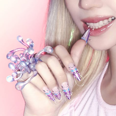 aespa winter armageddon superbeing concept photo details Kpop Idol Nails, Winter Armageddon, Aespa Details, Aespa Nails, Aespa Supernova, Idol Nails, Kpop Details, Aespa Winter, Winter Aespa