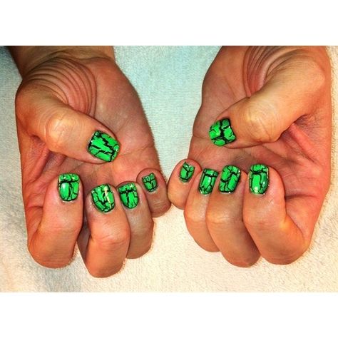 Hulk Nails, Avengers Nails, Marvel Nails, Crackle Nails, Hollywood Nails, Fingernails Painted, Nail Art Halloween, Disney Costume, Halloween Nail