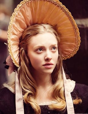 Cosette | Which "Les Miserables" character are you most like? - Quiz | Quotev Cosette Les Miserables, Les Miserables Movie, Les Miserables 2012, 얼굴 드로잉, 얼굴 그리기, Face Reference, Amanda Seyfried, Movie Costumes, Les Miserables