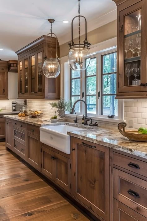 Casa Aesthetic, Shabby Home, Farmhouse Kitchen Design, Kitchen Design Decor, Kitchen Redo, Dream House Interior, Kitchen Cabinet Design, Kitchen Remodel Idea, Updated Kitchen