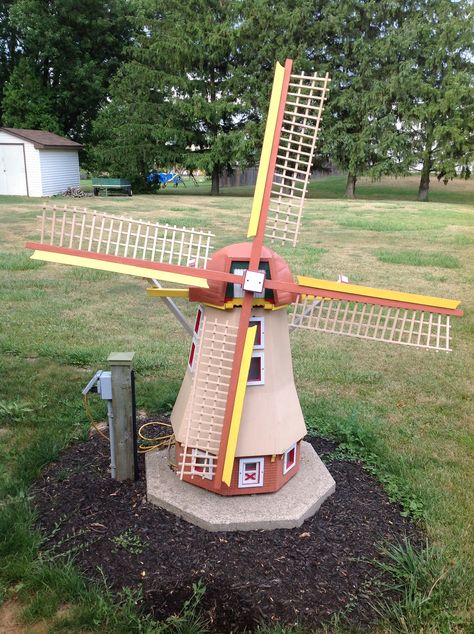 Building a windmill for the yard. Replacing the old windmill. Part 1 Garden Windmill Plans, Wooden Windmill Plans, Backyard Windmill, Windmill Woodworking Plans, Yard Windmill, Windmill Plan, Wood Windmill, Windmill Diy, Wooden Windmill