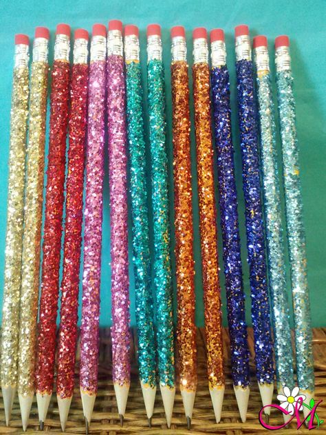 Glitter Pencils, School Supplies Pencils, 2000s Things, Childhood Memories 90s, Childhood Memories 2000, 2000s Nostalgia, Glam And Glitter, 90s Childhood, 90s Nostalgia