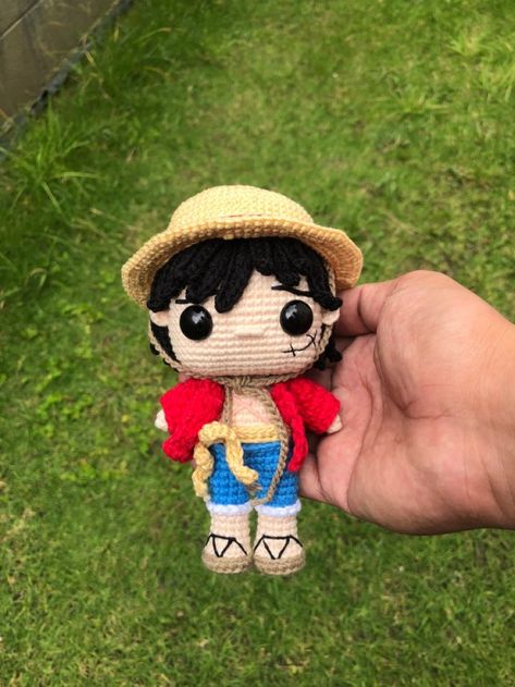 Funko Amigurumi, Crochet Learning, Disney Crochet, Disney Crochet Patterns, Crochet Tutorial Pattern, Crochet Hack, Crochet One Piece, Beginner Crochet Tutorial, Crochet Keychain Pattern