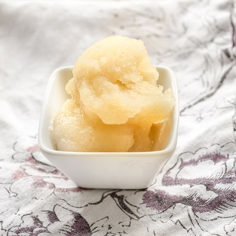 Ginger Sorbet, Pear Ice Cream, Vegan Sorbet, Pear Sorbet, Ginger Pear, Sorbet Recipe, Fall Meal, Palate Cleanser, Sliced Pears