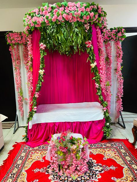 #itslavi14 #bangleceramony #decoration #indianwedding #indianfashion #decor #bangles #pink #wedding Bangle Ceremony Decoration At Home, Bangle Ceremony Decoration, Bangle Ceremony, Funny Snapchat Stories, Funny Snapchat, Traditional Wedding Decor, Crazy Girl Quotes, Ceremony Decor, Decoration Idea