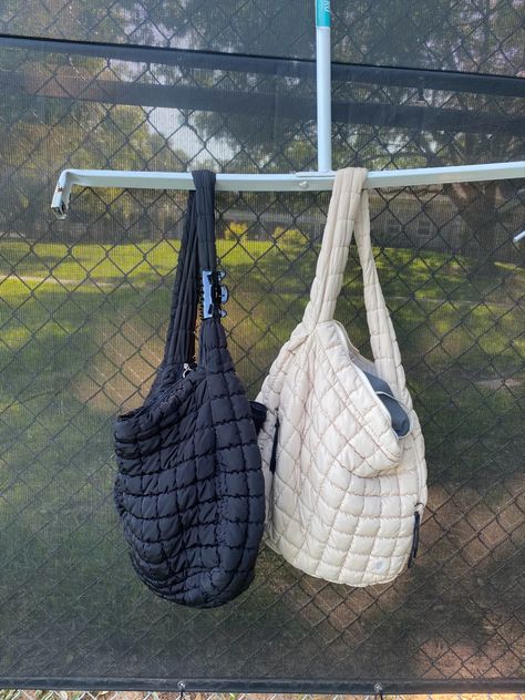 Puffer Tote Bag Outfit, Puffer Bags Aesthetic, Free People Tote, Free People Puffer Bag, Puffer Bag Aesthetic, Puffer Bag Outfit, Free People Tote Bag, Free People Quilted Bag, Puffer Tote Bag