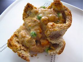 Tuna Ala King Recipe, Ala King, How To Make Gravy, Eating Less, White Gravy, Whole Wheat Bread, Wheat Bread, Healthier Lifestyle, Family Fashion