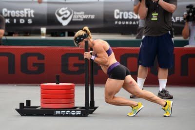 CrossFit Games - love the sled push! It's rugby for crossfitters :-) Sled Workout, Crossfit Chicks, Crossfit Kids, Farmers Walk, Crossfit Women, Olympic Weightlifting, Killer Workouts, Fit Girl Motivation, Women Who Lift