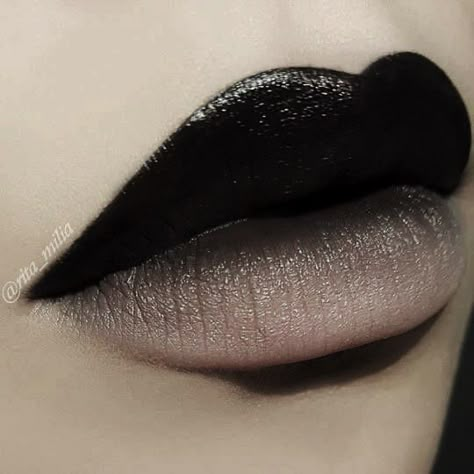 Black Lipstick Halloween Makeup, Goth Eye Makeup Men, Gothic Lips, Black Upper Lip Makeup, Black Lipstick Aesthetic, Goth Eye Makeup, Black Lipstick, Dark Lipstick, Male Makeup