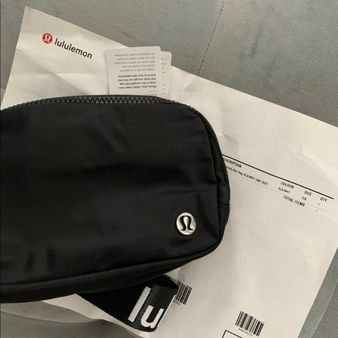 NEW LULULEMON EVERYWHERE BELT BAG BLACK WITH WHITE LOGO FANNY PACK Black Lululemon Belt Bag, Lulu Belt Bag Aesthetic, Lulu Fanny Pack, Lululemon Fannypack, Aesthetic Shopping List, Lululemon Belt Bag Black, Fanny Pack Aesthetic, Kurt Geiger Purse, Pink Concert Outfit Ideas