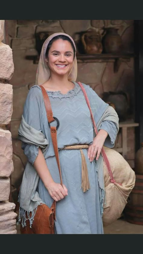 Biblical Clothing Woman Diy, The Chosen Outfits, The Chosen Womens Costumes, Biblical Clothing Woman Dresses, Diy Biblical Costumes For Women, The Chosen Eden, The Chosen Costumes, Biblical Costumes For Women, Biblical Dress Costume Ideas