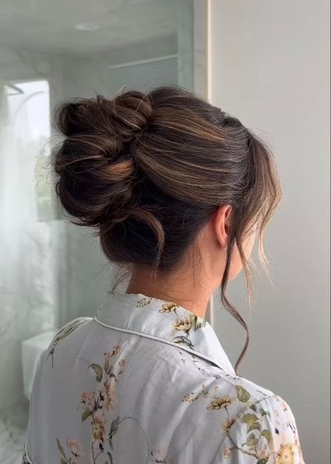 25 BEST WEDDING HAIRSTYLES IDEAS - julsweek Soft Updo Wedding Bridesmaid, Low Bun Prom Hairstyles Brown Hair, Bridal Updo High Bun, Bridal Buns, Hair Couler, Trendy Bun, Medusa Hair, Ball Hair, Hairstyle Ideas Easy