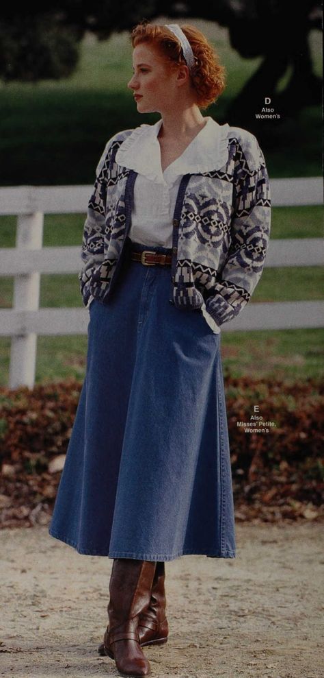 1990s Fashion | 90s Fashion Trends for Women 90s Fashion Women 1990s, Retro Outfits 90s, 1990s Fashion Trends, 90s Fashion Trends, 1990 Style, Decades Fashion, 90s Fashion Women, 90s Clothing, Outfits Retro