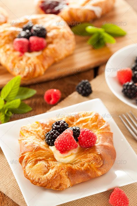 Puff Photography, Danish Photography, Danish Pastry Photography, Puff Pastry Photography, Fruit Pastries, Danish Pastry, Puff Pastry, Food Styling, Food Photography