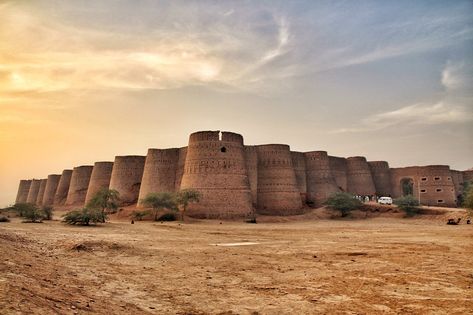 From Wikiwand: Attock Fort Mosque Landscape, Derawar Fort, Pakistan Culture, Khyber Pakhtunkhwa, Country Modern, Historical Places, Labuan, Jaisalmer, Tourist Spots