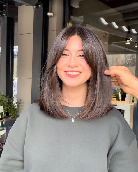 Dilaver Avşar® on Instagram: “Curtain bangs & FreshBob ✂️ #curtainbangs #freshcut #haircut” Mid Length Lob With Curtain Bangs, Medium Length Center Part Hair, Short Length Hair With Curtain Bangs, Long Curtain Bangs On Short Hair, Long Bob Hairstyles Curtain Bangs, Medium Long Bob With Bangs, Medium Hair Length With Curtain Bangs, Long Bob Haircuts With Curtain Bangs, Short Cut With Curtain Bangs