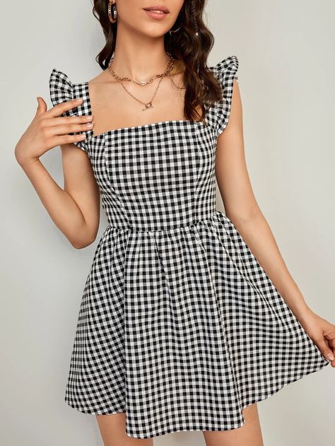 Checkered Dress Outfit, Buffalo Plaid Dress, Fair Outfits, Simple Frocks, Cute Sleepwear, Bows Diy, Maxi Dress Sale, Dress Classy, Checkered Dress