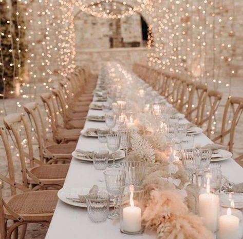 Tafel Decor, Outdoor Fairy Lights, Outdoor Party Lighting, Fairy Lights Bedroom, Autumn Bride, Beige Wedding, Outdoor Reception, Neutral Wedding, Outdoor Christmas Lights