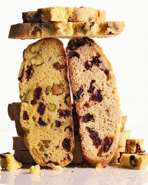 Cherry-Almond Biscotti Halloween Appetizers Easy, Traditional Christmas Cookies, Pistachio Biscotti, Kids Halloween Food, Italian Christmas Cookies, Cranberry Pistachio, Thanksgiving Dinner Table, Almond Biscotti, Biscotti Recipe