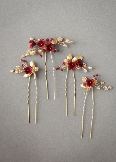 Regal red and gold floral hair pins for Ella 3 Red Bridal Hair, Red Wedding Gowns, Hair Accessories Red, Gold Color Combination, Wedding Headpieces, Headpiece Diy, Floral Hair Pins, Gold Hair Pin, Princess Hairstyles