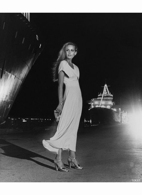 Jerry Hall by Helmut Newton Brigitte Nielsen, Model Clothing, Jean Shrimpton, Jerry Hall, Magazine Vogue, Lauren Hutton, Helmut Newton, Linda Evangelista, Claudia Schiffer