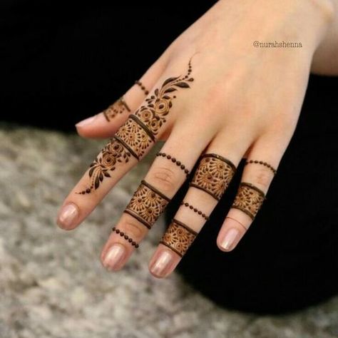 Top 61 Finger Mehndi Designs Finger Mehndi Style, Finger Mehndi Designs, Latest Finger Mehndi Designs, Finger Mehendi Designs, Henne Tattoo, Finger Mehndi, Tato Henna, Finger Henna Designs, Mehndi Style