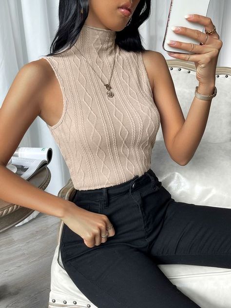 40 essential pieces for you to have in your closet. High Neck Tank Top Outfit, Neck Tank Top Outfit, Collared Shirt Outfit, Tank Top Outfit, Tank Top Outfits, Effortlessly Chic Outfits, High Neck Tank Top, Big Girl Fashion, Top Outfit