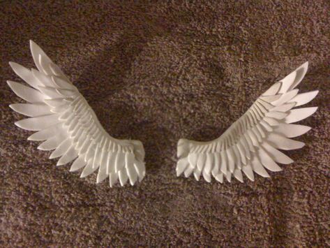 Angel wings of clay Clay Wings, Clay Wings Tutorials, Air Dry Clay Angel Wings, Polymer Clay Wings Tutorial, Angel Wings Sculpture, Wing Structure, Polymer Clay Dragon Wings, Skeletal, Clay Projects