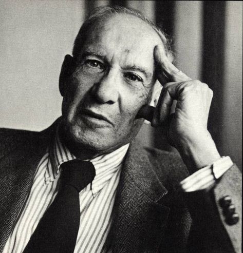 23. Managing Oneself, Peter Drucker HBR [you will need to register to read the article for free] | Your Plan #dogoodbetter Leadership Vision, Change Leadership, Customer Lifetime Value, Data Visualization Tools, Peter Drucker, Management Books, The Better Man Project, Leadership Coaching, Leadership Quotes