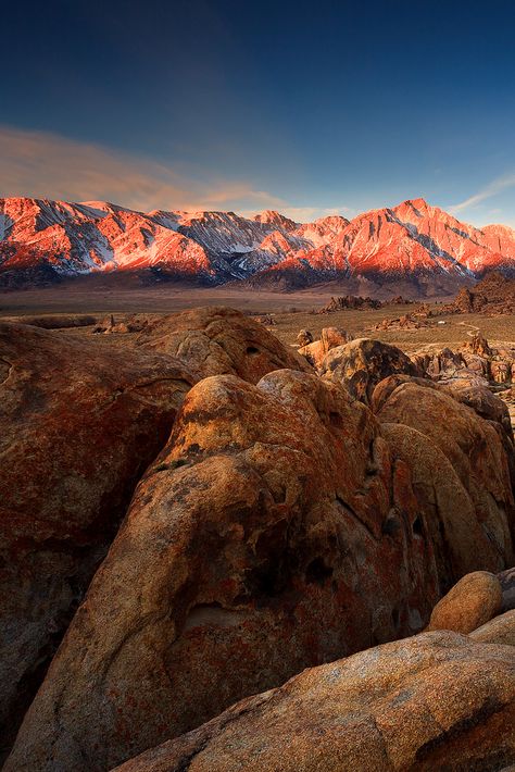 Alabama Hills, California Eastern Sierras, Alabama Hills, Sierra Mountains, California Nature, Grandparents House, Landscape Outdoor, Magic Places, Lone Pine, Nevada Mountains