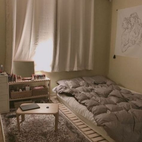 Korean Bedroom, Small Room Interior, Cozy Small Bedrooms, Small Room Design Bedroom, Bedroom Decor Inspiration, Small Bedroom Decor, Small Room Design, Redecorate Bedroom, Minimalist Room