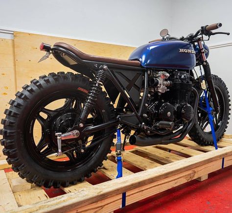 Cb750 Scrambler, Honda Scrambler, Rat Bikes, Tracker Motorcycle, Motorcycle Ideas, Cafe Racer Style, Rat Bike, Cb 750, Honda Cb750