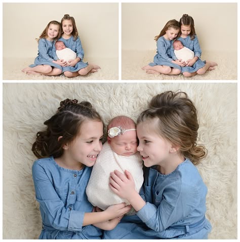 3 Sisters Newborn Photography, Newborn And 2 Sibling Photo Ideas, Newborn With Two Siblings, Newborn With 2 Siblings Photography, New Born Baby Girl Photoshooting With Siblings, Sisters Newborn Photography, Family Photo With Newborn And Siblings, Newborn With Sibling Photos, Newborn And Siblings Photo Ideas