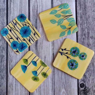 Hand Painted Tea Coasters, Coffee Coasters Diy, Tea Costers Design Diy, Tea Costers Painting, Hand Painted Coasters Square, Costers Diy Paint, Hand Painted Coaster Ideas, Coaster Design Ideas Painted, Coster Painting Ideas