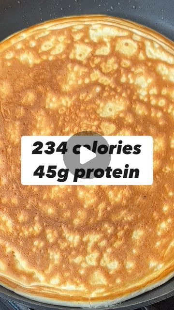 The calorie deficit queen - Kacy Allensworth | This has been a go to high protein breakfast for years. ✅ pancake craving satisfied!
✅ Protein goal - easy when you start with 45 grams!
✅... | Instagram Low Calorie Eating, Low Cal Breakfast, Low Calorie Recipes Snacks, High Protein Low Carb Breakfast, High Calorie Breakfast, Healthy High Protein Breakfast, Easy High Protein Meals, High Protein Pancakes, High Protein Breakfast Recipes