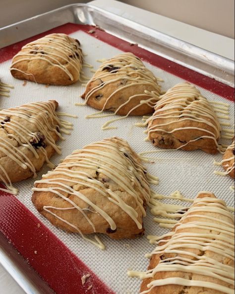 Aesthetic Scones, Scones Aesthetic, Orange Cranberry Scones, White Chocolate Scones, Baking Design, Yummy Aesthetic, Baking Scones, Cooking Aesthetic, Cranberry Scones