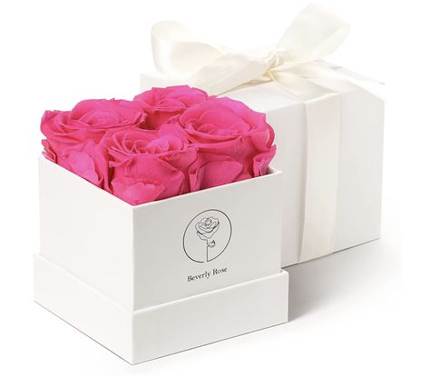 A Lovely Choice Is your anniversary coming up and you want to surprise her with a unique reminder of your feelings? Nothing says I Love You more than the Beverly Rose flower bouquets, preserved roses in a box ideal for special occasions! Flowers In A Box, Flowers For Delivery, Forever Roses, Roses Valentines Day, Box Flowers, Forever Rose, Forever Flowers, Valentines Flowers, Preserved Roses