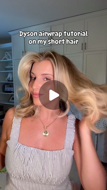 Bre Smith on Instagram: "lil blowout hair tutttt! #dysonairwrap #shorthair #90shair #lob" Short Bouncy Blowout, Bouncy Blow Dry Short Hair, Lob Blowout, Blowout Medium Length Hair, Medium Length Blowout, Bombshell Blowout, Bouncy Blow Dry, Blowdry Styles, Blowout Hair