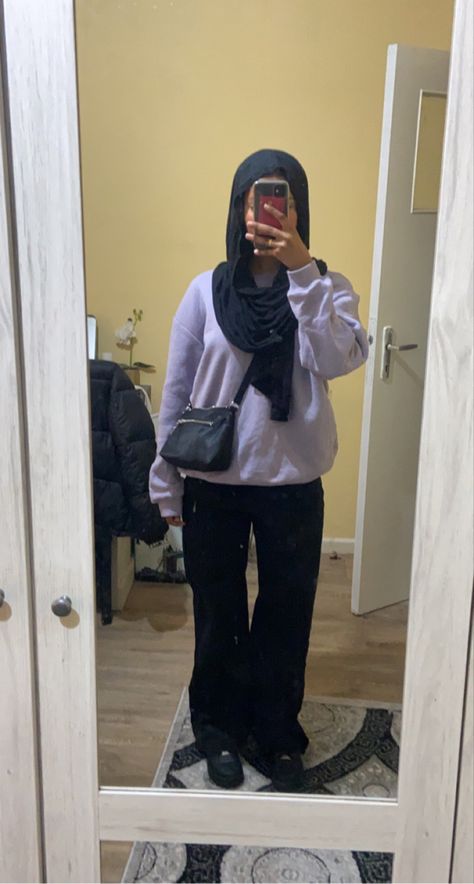 Black Airforce Outfit Woman, Black Airforce Outfit, Hijabi Girl Outfit, Hijab Fits, Black Hijab, School Fit, Hijabi Fashion Casual, Modest Fits, Hijab Outfits