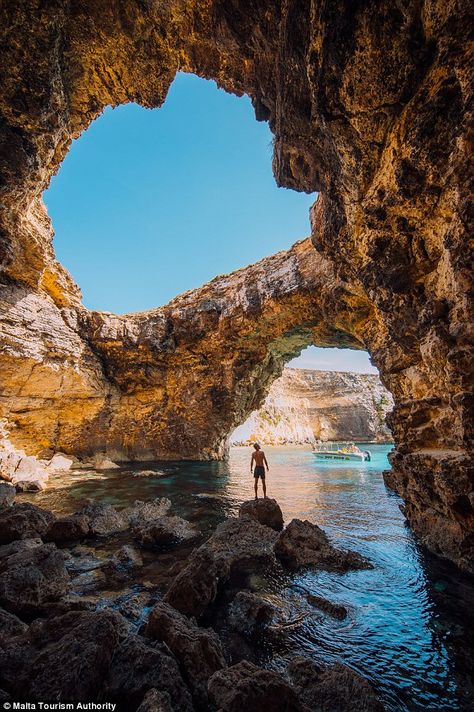 Malta Holiday, Malta Beaches, Malta Gozo, Malta Island, Malta Travel, Voyage Europe, Holiday Destinations, Travel Around, Beautiful Destinations