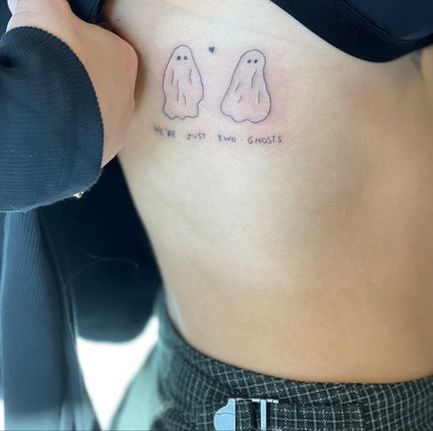 Harry Styles Tattoos Inspiration Two Ghosts, 2 Ghosts Tattoo, Matching Harry Styles Tattoos, Two Ghosts Tattoo Harry Styles, Two Ghosts Tattoo, Harry Styles Two Ghosts, Ghosts Tattoo, Thigh Tattoo Quotes, Butterfly Meaning