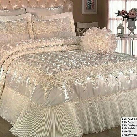 Bed Sheets Design, Bedsheets Ideas, Bed Sheet Design, Fancy Bed, Luxury Comforter Sets, Luxury Bedspreads, Silk Bed Sheets, Beautiful Bedding Sets, Sheets Bed