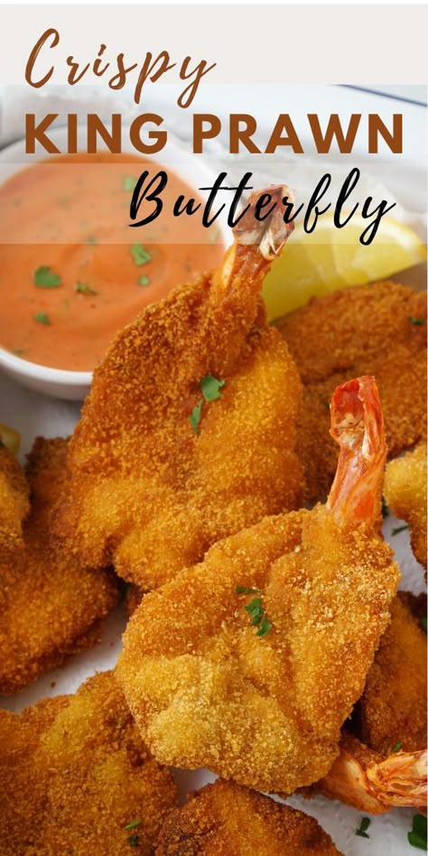 Crispy coated fried prawns and a small bowl of dipping sauce in the white serving tray. Breaded Prawns Recipe, Battered Prawn Recipe, Butterfly Prawns Recipe, Airfryer Prawn Recipes, Fried Butterfly Shrimp Recipes, King Prawns Recipes, Prawn Cutlets Recipe, Shrimp With Bread Crumbs, Butterfly Shrimp Recipes