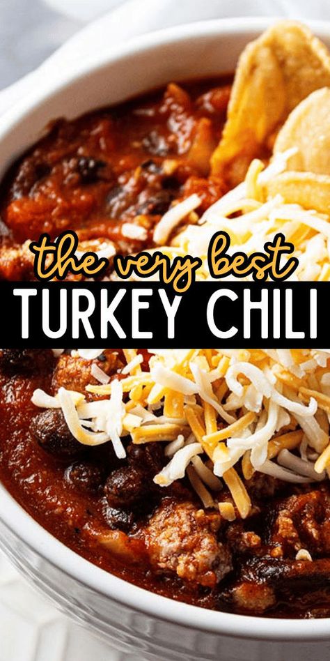 This Turkey Chili tastes AMAZING! Healthy ground turkey is paired with two types of beans and a variety of vegetables for a thick and hearty chili you'll make all fall and winter long. Chili With Turkey Meat, Turkey And Beef Chili, Ground Turkey Chilli, Ground Turkey Dinner Recipes, 3 Bean Turkey Chili, Dinner With Ground Turkey, Ground Turkey And Veggies, Turkey Dinner Recipes, Delicious Recipes For Dinner