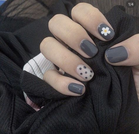 Black Gel Nails Designs Short, Minimal Nails Art, Fake Nails Designs, Hello Nails, Punk Nails, Cute Simple Nails, Beauty Nails Design, Grunge Nails, Simple Gel Nails