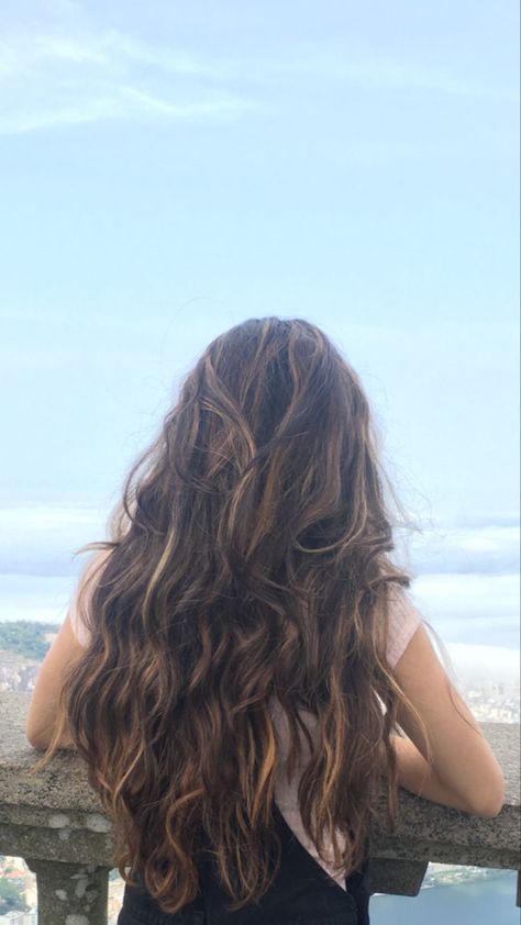 Long Wavy Beach Hair, Brown Beach Hair, Wavy Beach Hair, Hairstyles Brunette, Devney Perry, Wave Hairstyle, Wave Hairstyles, Light Brunette Hair, Long Hair Highlights