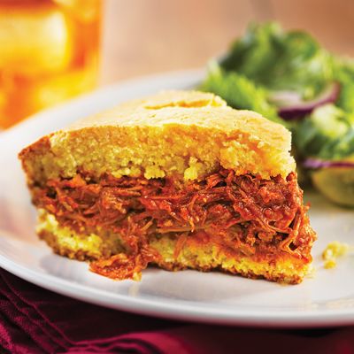 pork tamale pie. (this may just be as close as i'll get to real tamales) Pork Tamale Pie, Red Chile Pork, Tamale Pie Recipe, Pork Tamales, Tamale Pie, Boneless Pork Shoulder, Flax Seed Recipes, Red Chile, Cornbread Mix